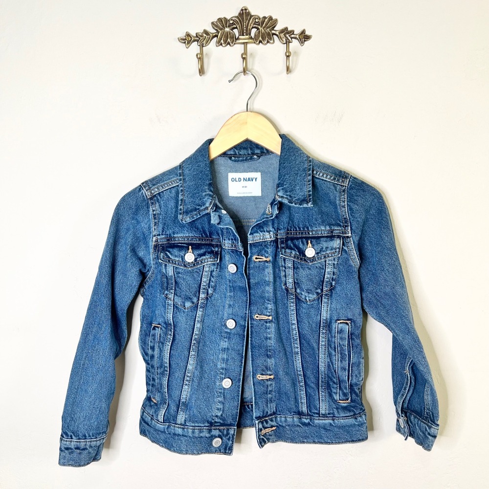 Old Navy Denim Trucker Jacket Kid Size Medium 8 Blue Classic Button Front Cotton